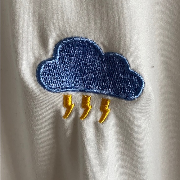 Edise - Elbow-Sleeve Weather Motif Embroidered T-M - Picture 2 of 4